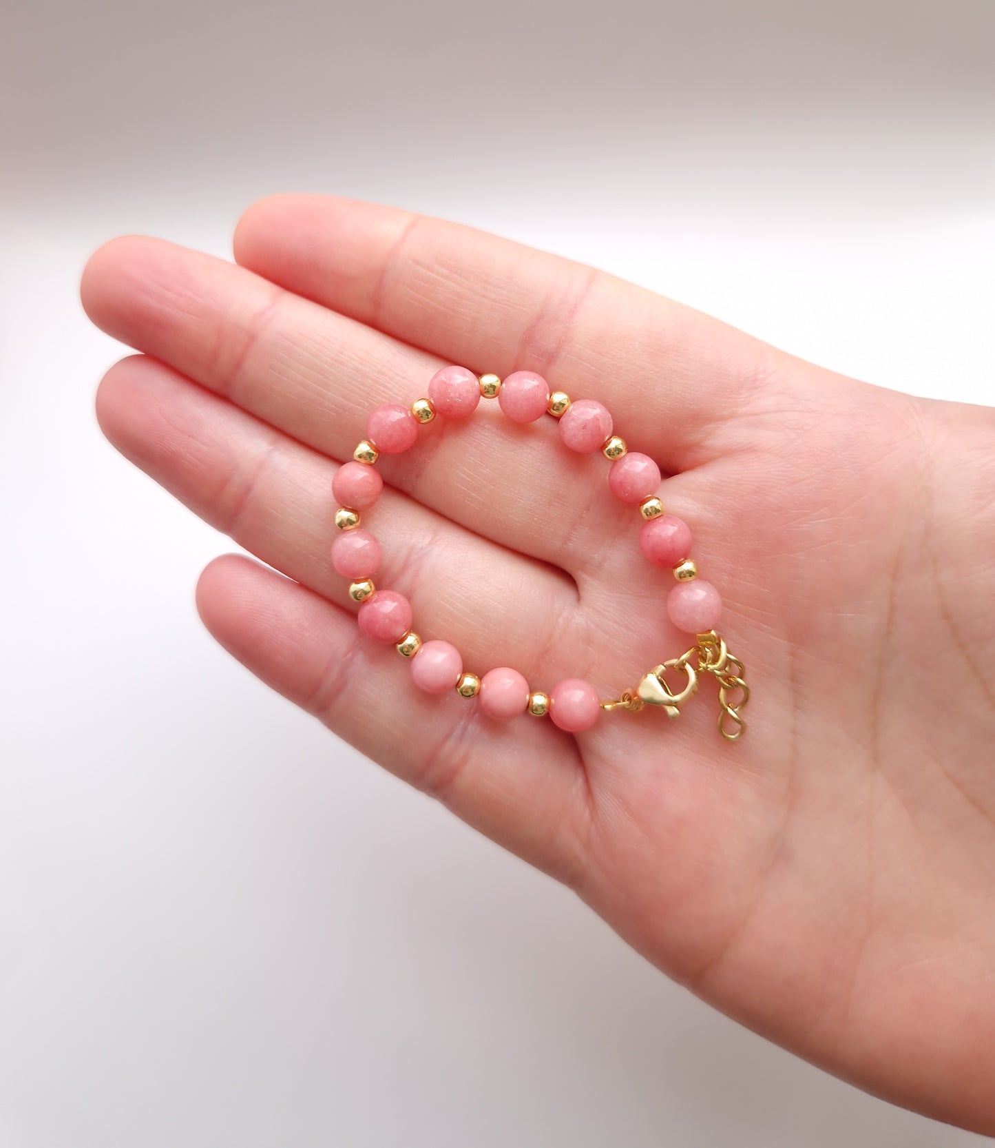 Strawberry colour bracelet - Natural stone