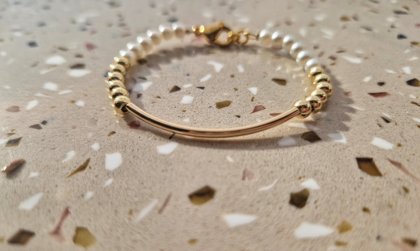 Elegant Gold & Pearls