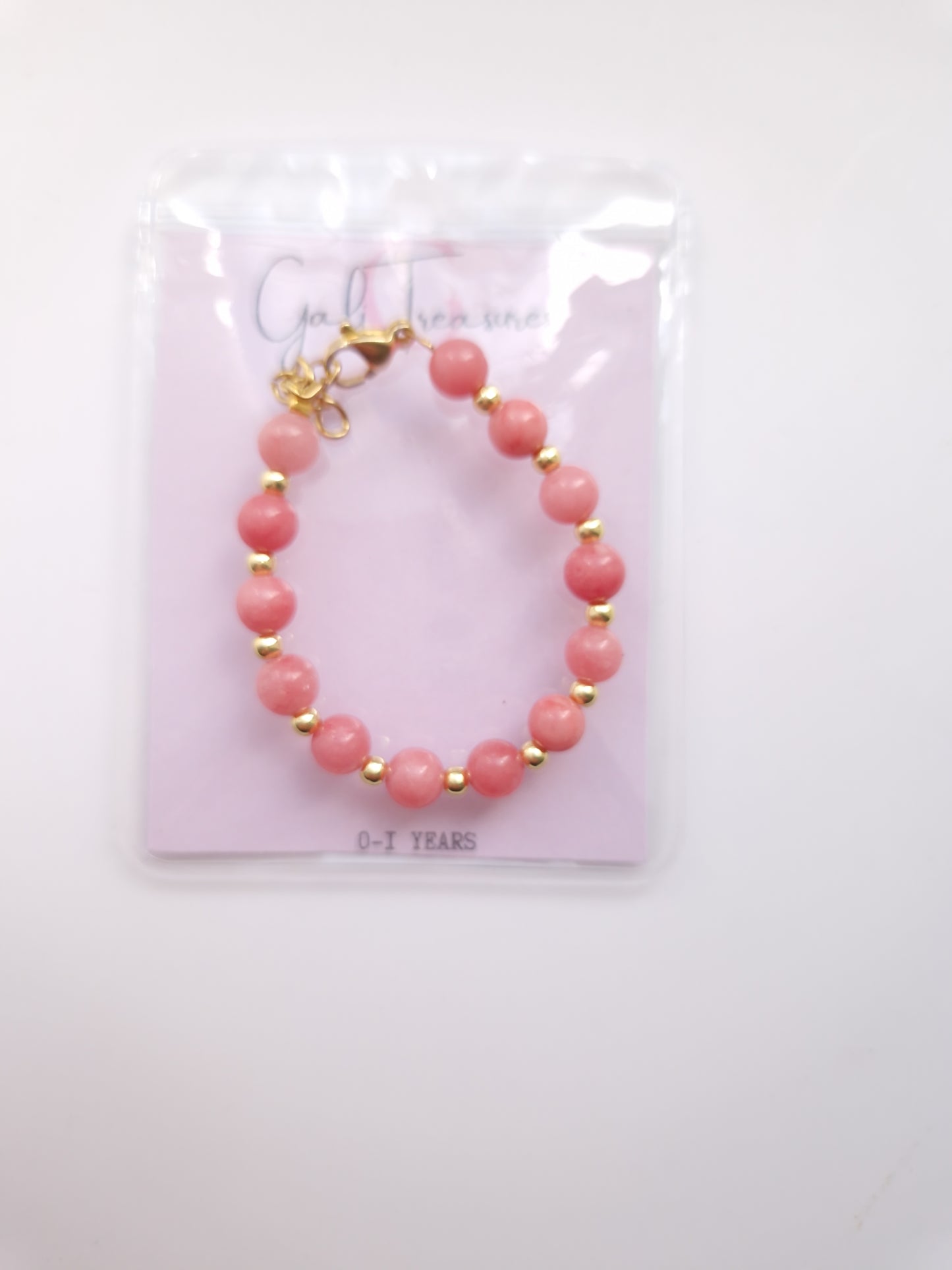 Strawberry colour bracelet - Natural stone