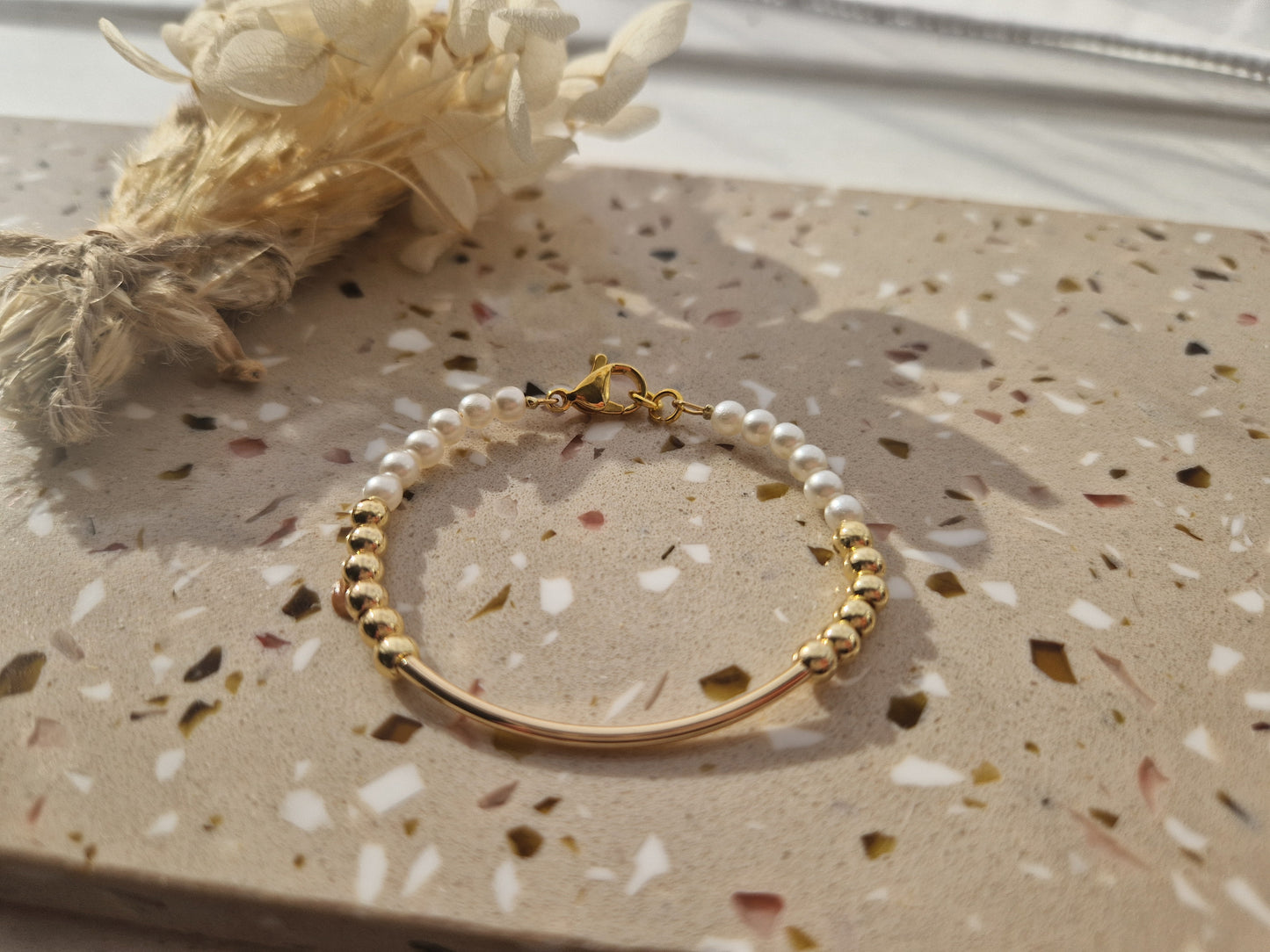 Elegant Gold & Pearls