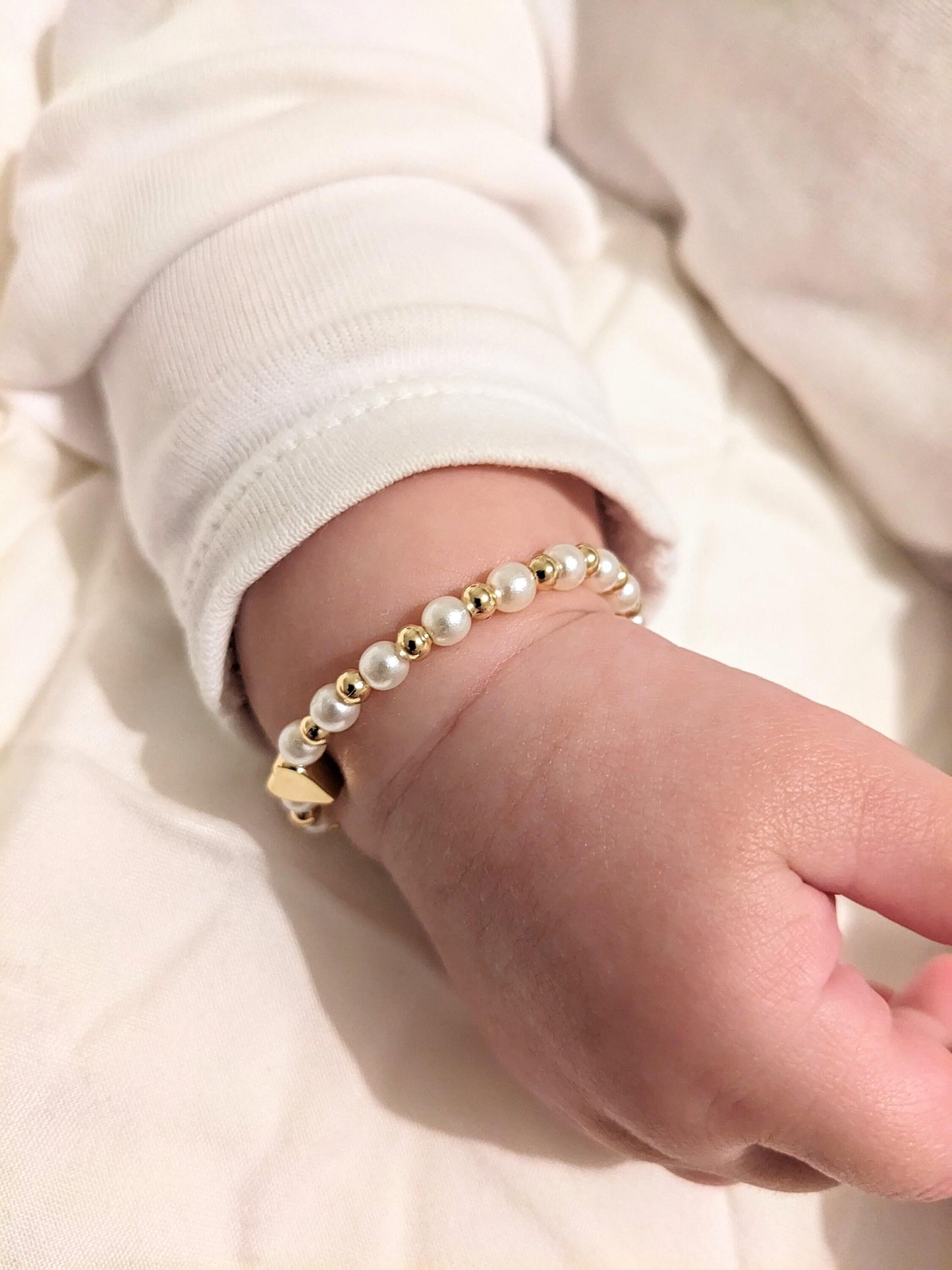 Children's bracelet - pearls and gold plated