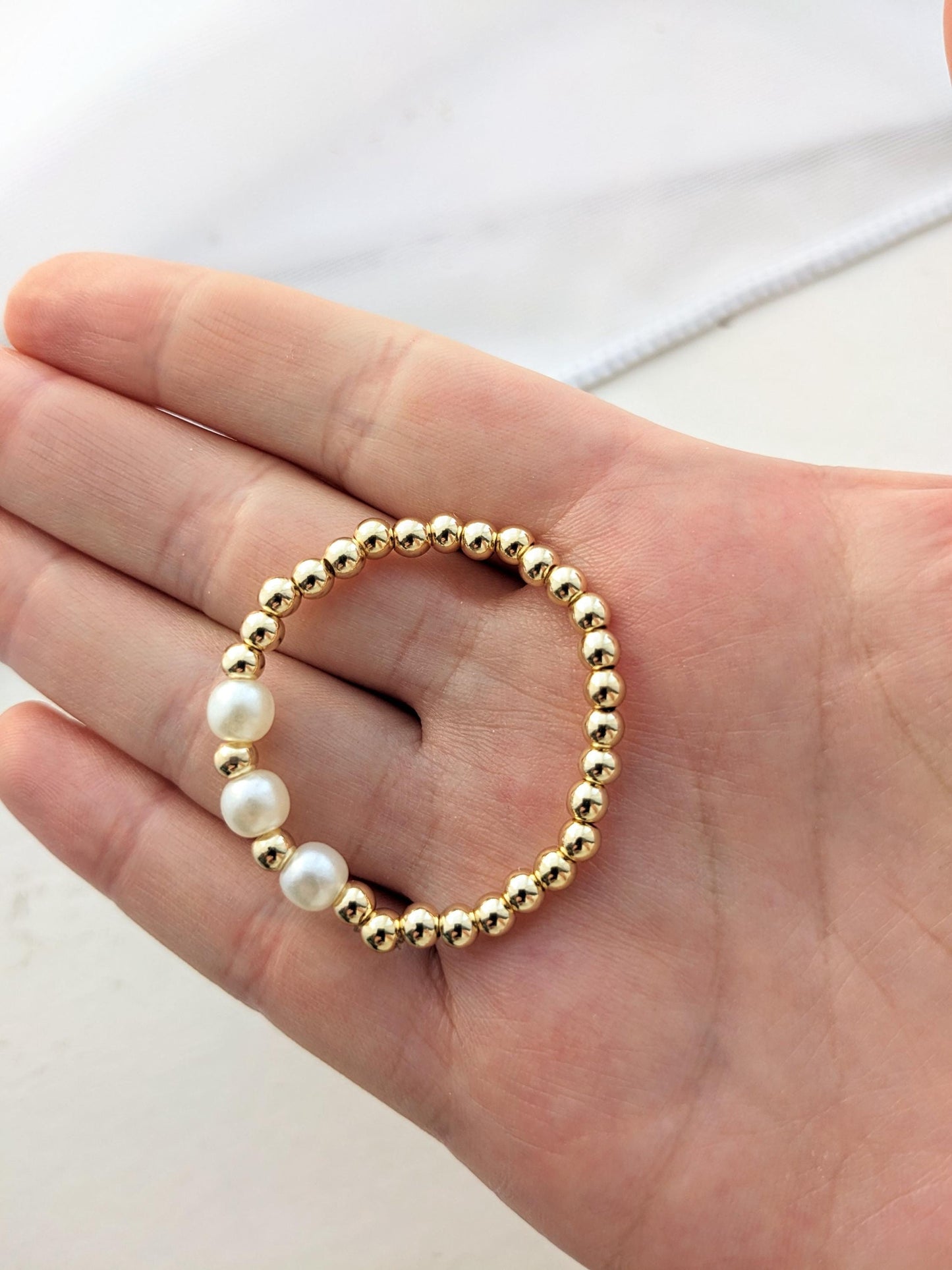 Children's bracelet - gold and pearls